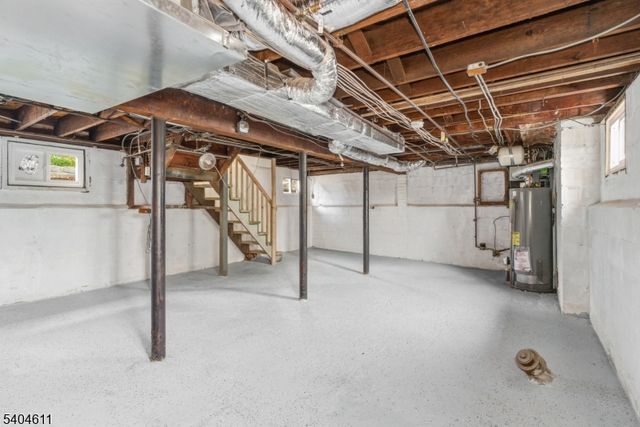 41 Robertson Rd, West Orange Twp., NJ 07052