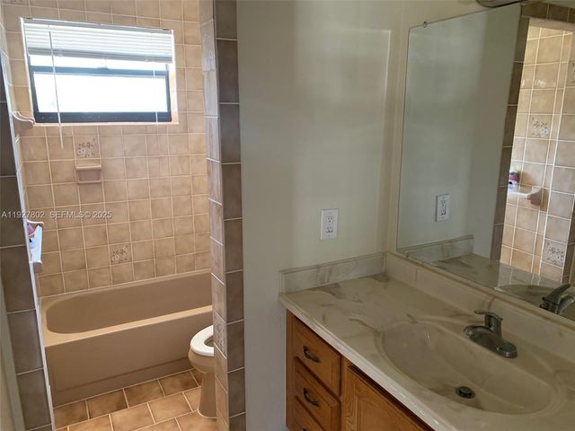 1680 NW 1st Ter, Pompano Beach, FL 33060