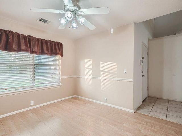 215 Spruce DR, Kyle, TX 78640