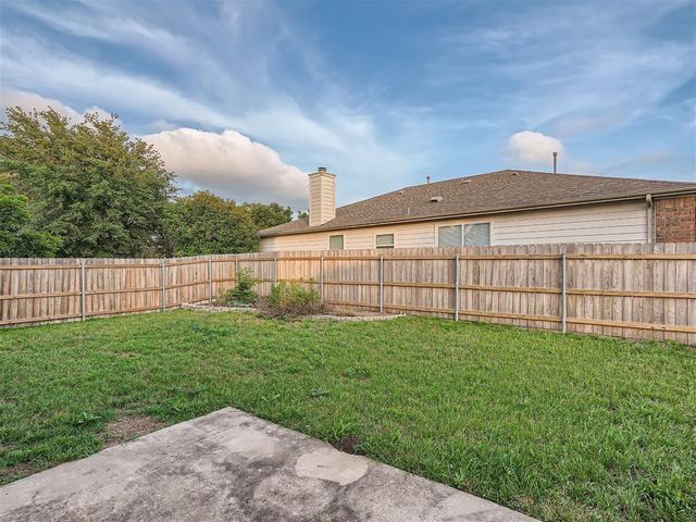 215 Spruce DR, Kyle, TX 78640