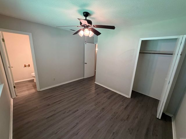 616 Lehman Dr, Jacksonville, AR 72076