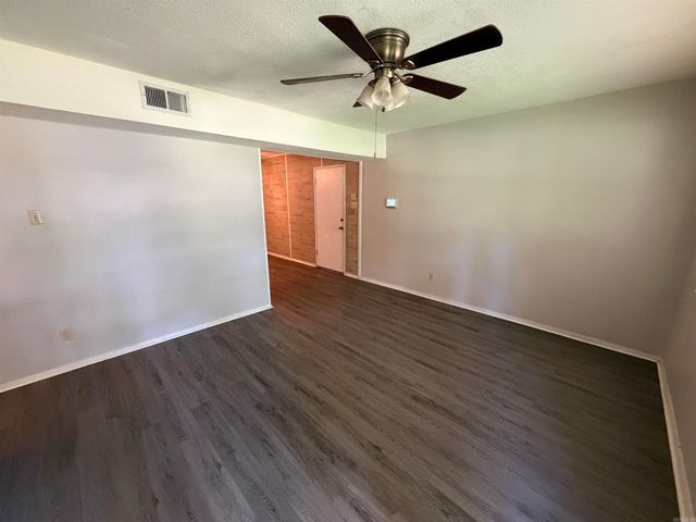 616 Lehman Dr, Jacksonville, AR 72076