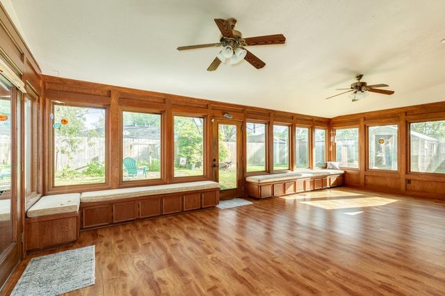 5703 Rockland Drive, Pearland, TX 77584