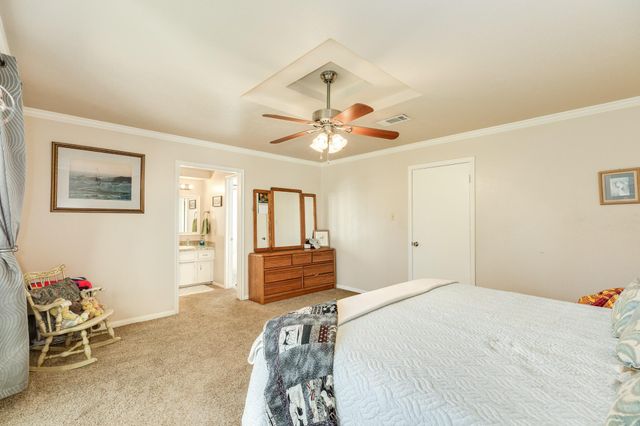 5703 Rockland Drive, Pearland, TX 77584