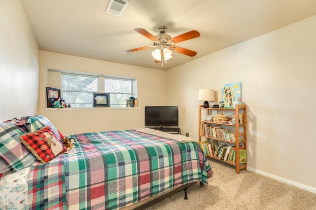 5703 Rockland Drive, Pearland, TX 77584