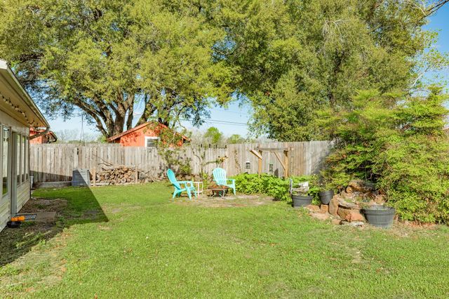 5703 Rockland Drive, Pearland, TX 77584