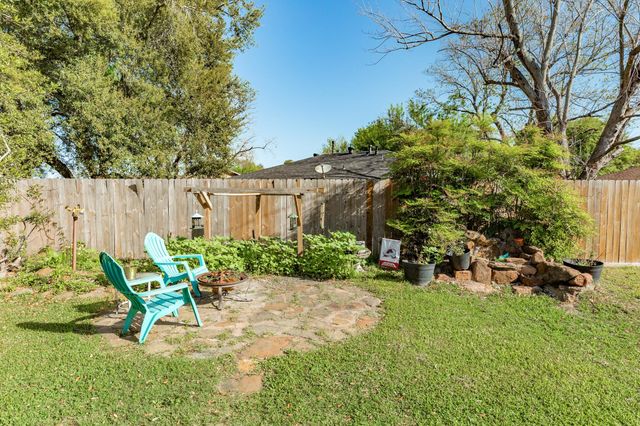 5703 Rockland Drive, Pearland, TX 77584