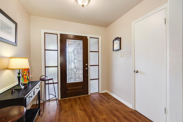 5703 Rockland Drive, Pearland, TX 77584