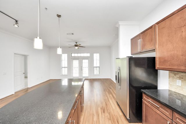 6363 San Felipe Street 230, Houston, TX 77057