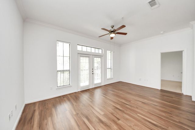6363 San Felipe Street 230, Houston, TX 77057