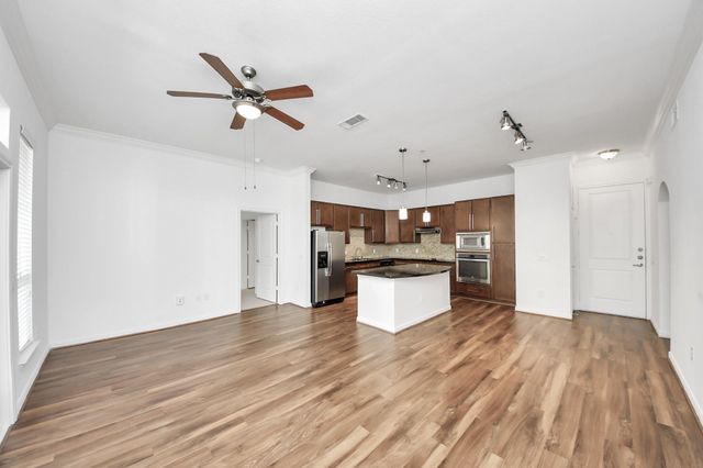 6363 San Felipe Street 230, Houston, TX 77057