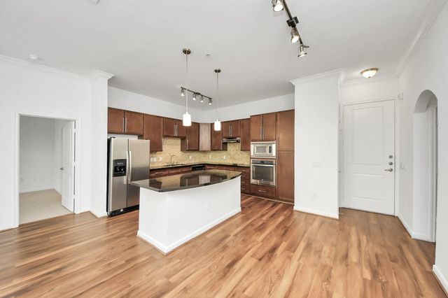 6363 San Felipe Street 230, Houston, TX 77057