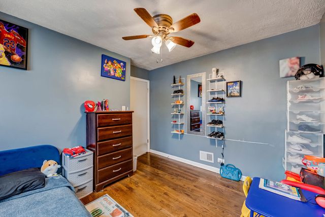 4147 Gage Avenue, Lyons, IL 60534