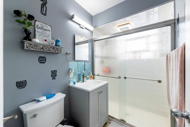 4147 Gage Avenue, Lyons, IL 60534