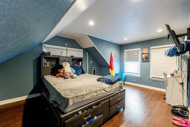 4147 Gage Avenue, Lyons, IL 60534