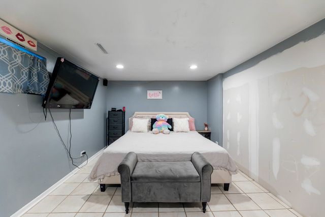 4147 Gage Avenue, Lyons, IL 60534