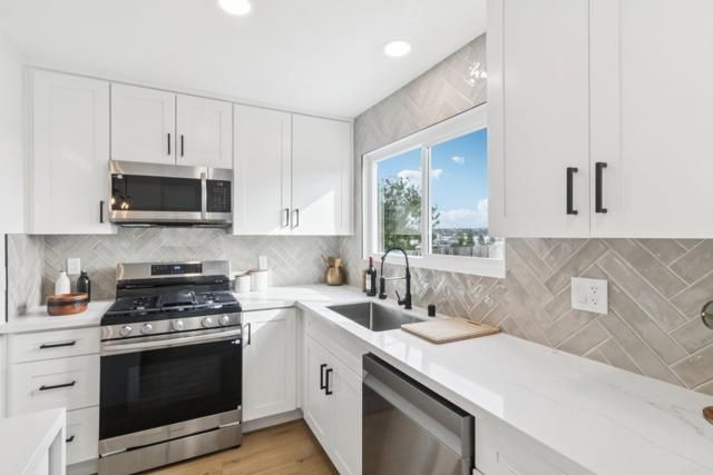 4723 Rim Rock Road, Oceanside, CA 92056