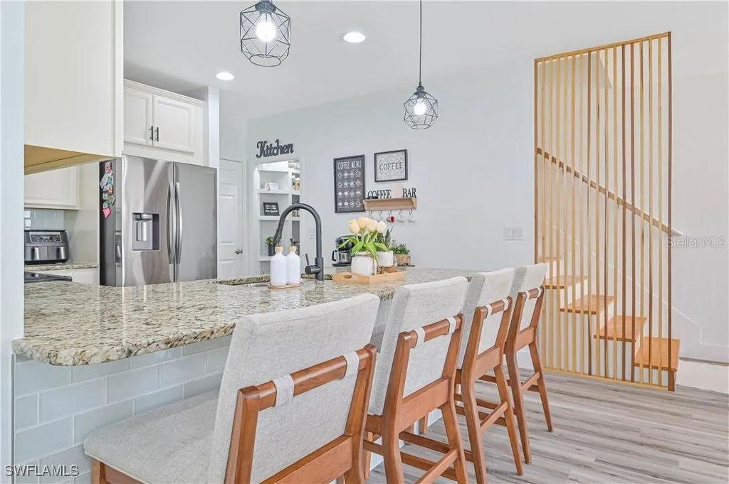 Image 9 of property listing at 3804 TILBOR CIRCLE, Fort Myers, FL 33916