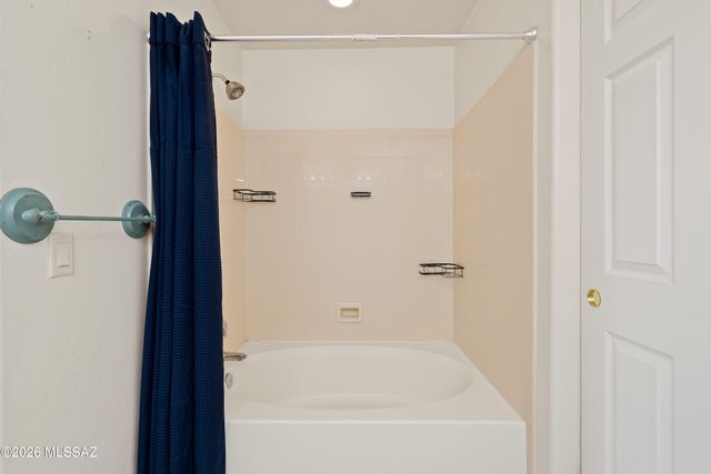 675 W Ash Ridge Drive, Green Valley, AZ 85614