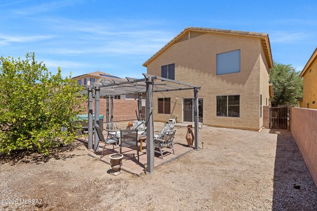 675 W Ash Ridge Drive, Green Valley, AZ 85614