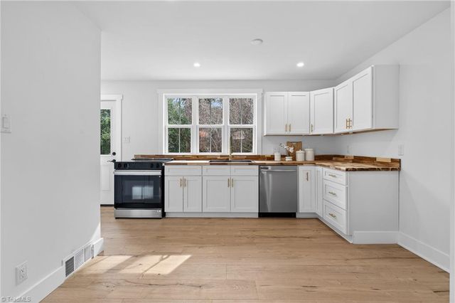 1604 E Lexington Avenue, High Point, NC 27262