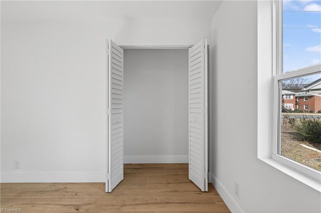 1604 E Lexington Avenue, High Point, NC 27262