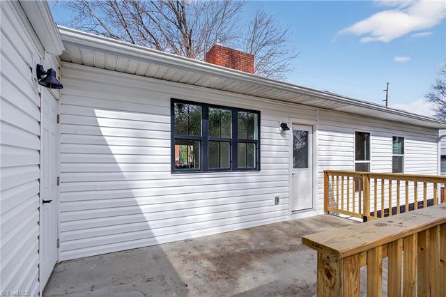 1604 E Lexington Avenue, High Point, NC 27262