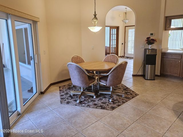 940 Gardenbrook Court SE, Palm Bay, FL 32909