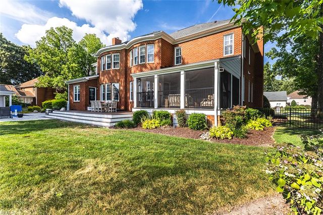 1224 Masters ROW, Chesapeake, VA 23320