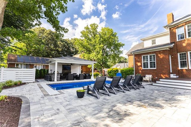 1224 Masters ROW, Chesapeake, VA 23320