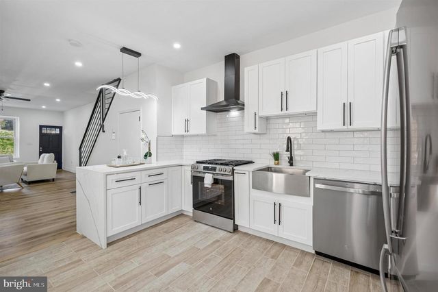 3712 MANAYUNK AVE, Philadelphia, PA 19128