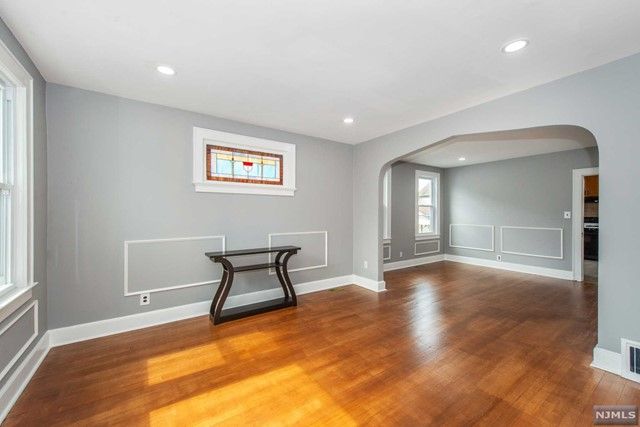 48 Redman Place, Totowa, NJ 07512