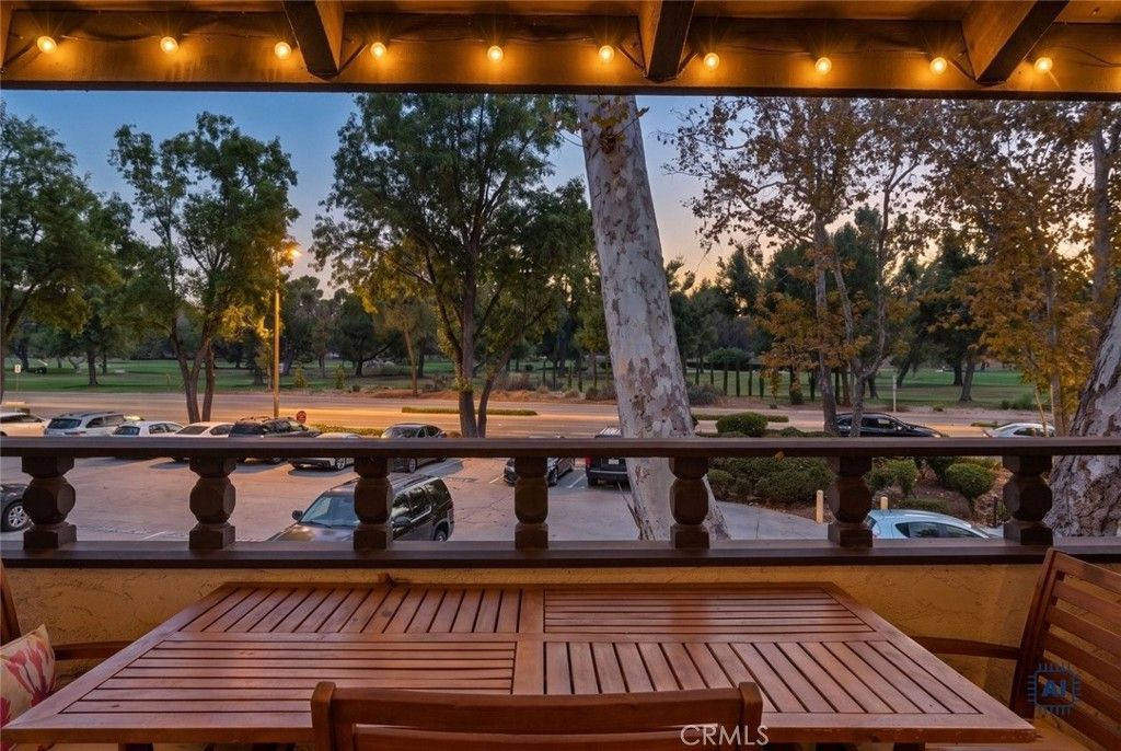 31584 Agoura Road 4, Westlake Village, CA 91361 — exterior