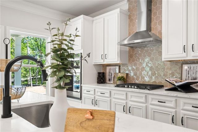 5559 Overview Drive, Flowery Branch, GA 30542