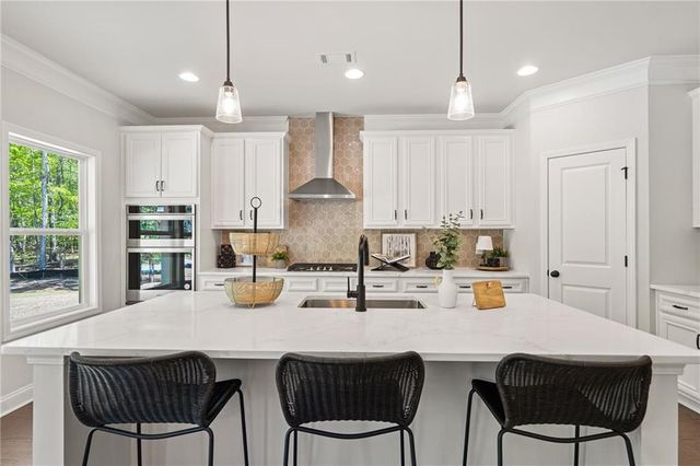 5559 Overview Drive, Flowery Branch, GA 30542