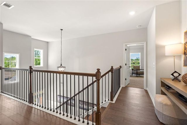 5559 Overview Drive, Flowery Branch, GA 30542