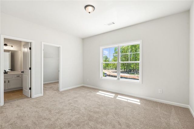5559 Overview Drive, Flowery Branch, GA 30542