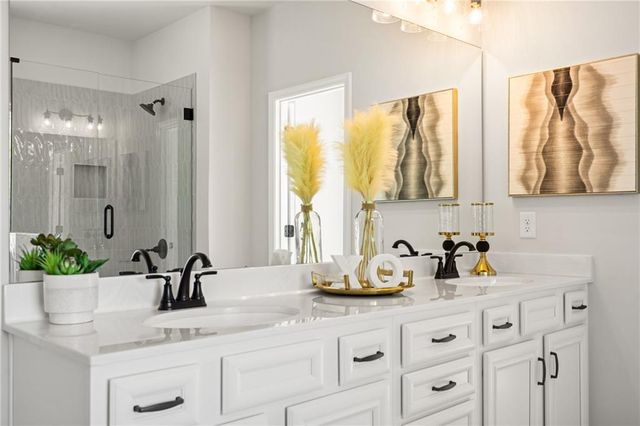 5559 Overview Drive, Flowery Branch, GA 30542