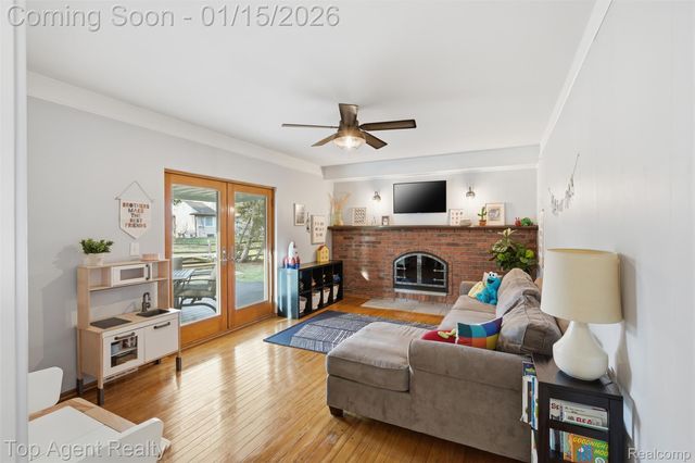 5267 Rostraver Court, Shelby Charter Township, MI 48316