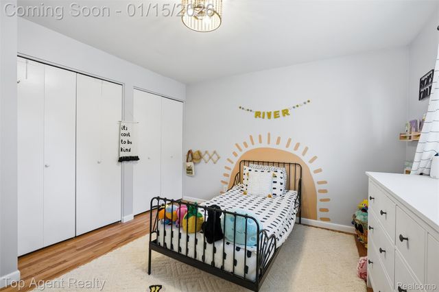 5267 Rostraver Court, Shelby Charter Township, MI 48316