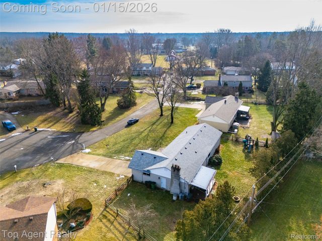 5267 Rostraver Court, Shelby Charter Township, MI 48316
