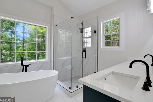 6259 Spring Lake Drive, Flowery Branch, GA 30542