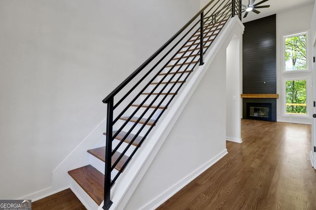 6259 Spring Lake Drive, Flowery Branch, GA 30542