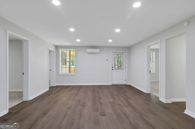 6259 Spring Lake Drive, Flowery Branch, GA 30542