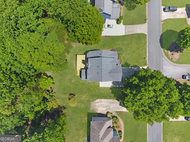 6259 Spring Lake Drive, Flowery Branch, GA 30542