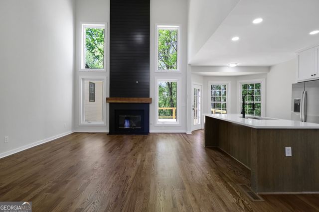 6259 Spring Lake Drive, Flowery Branch, GA 30542