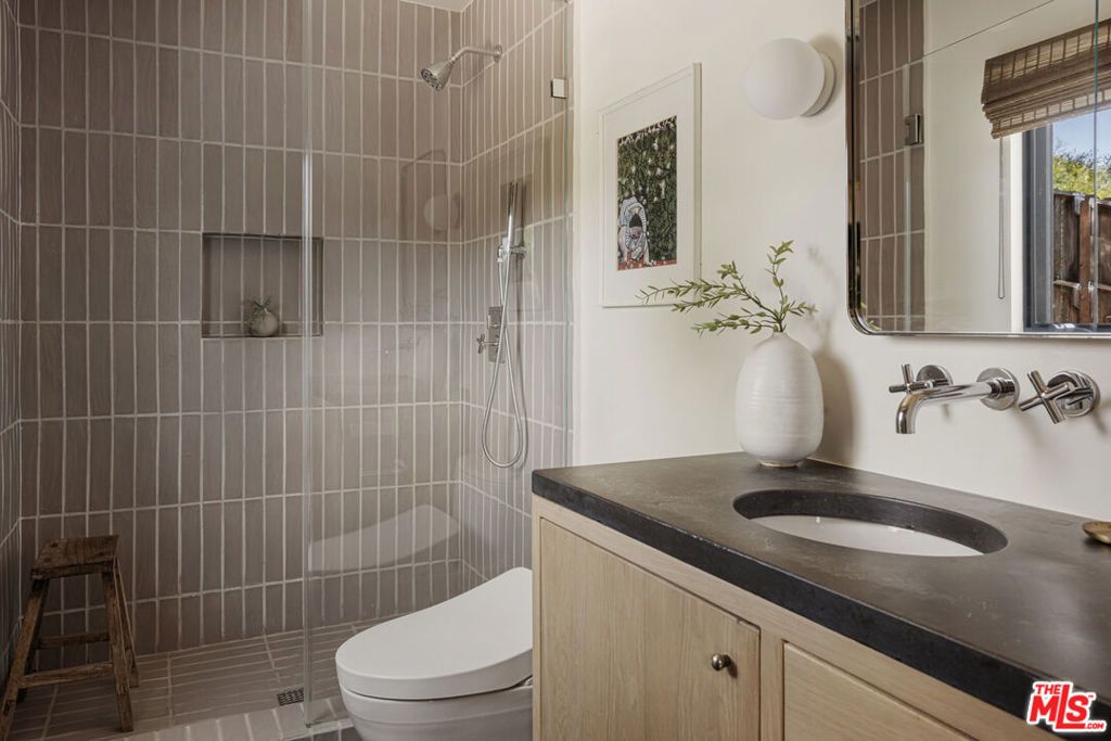 Image 23 of property listing at 459 Dustin Drive, Los Angeles, CA 90065