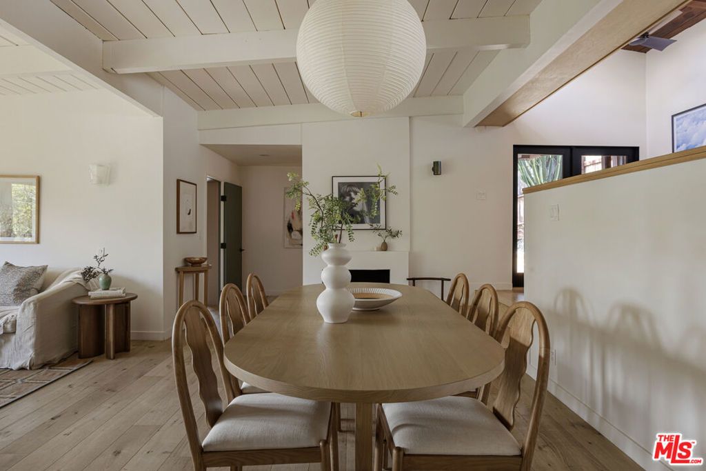 Image 7 of property listing at 459 Dustin Drive, Los Angeles, CA 90065