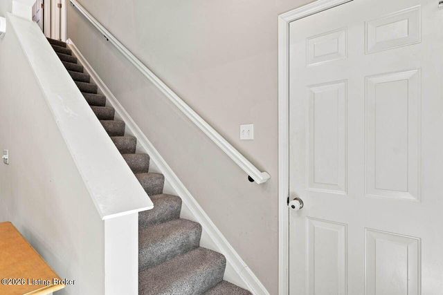 203 Blue Ridge Cir, Mt Washington, KY 40047