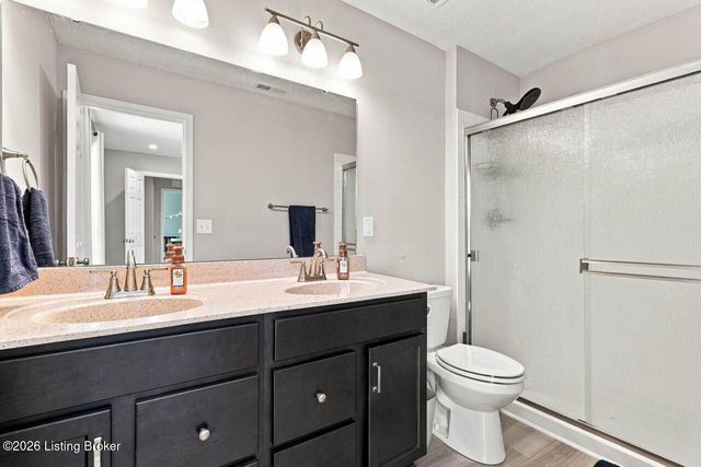 203 Blue Ridge Cir, Mt Washington, KY 40047